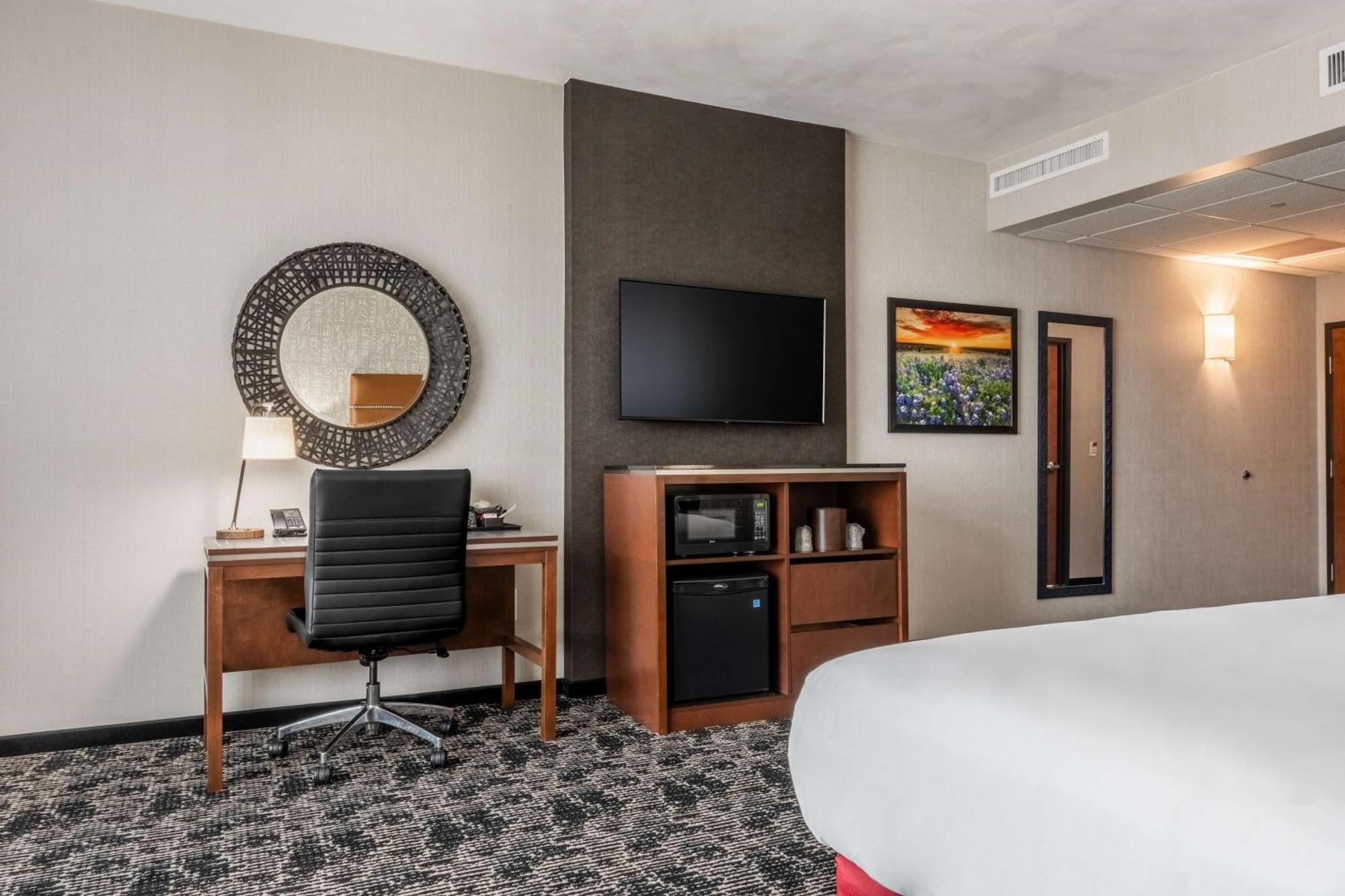 Drury Plaza Hotel College Station Ngoại thất bức ảnh