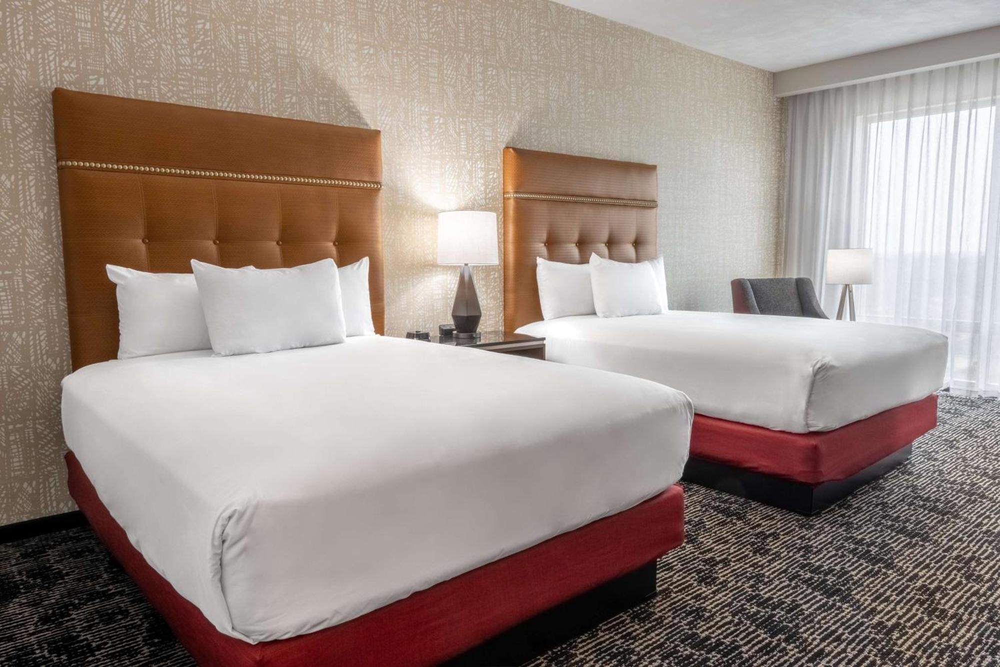 Drury Plaza Hotel College Station Ngoại thất bức ảnh